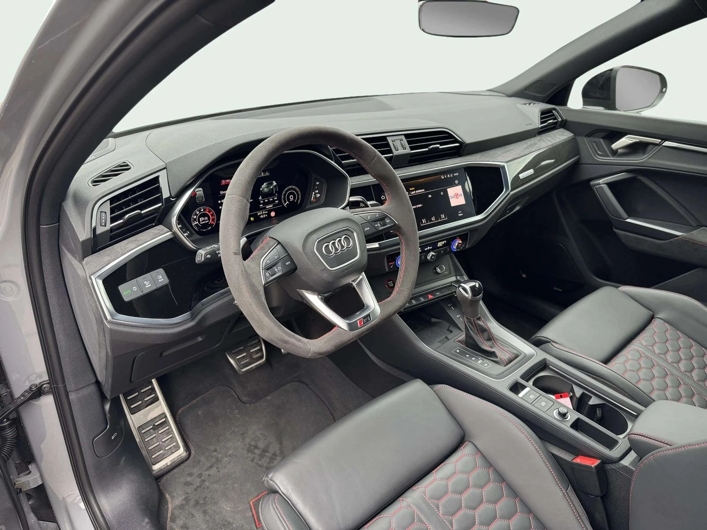 Audi RSQ3, снимка 13 - Автомобили и джипове - 56111679
