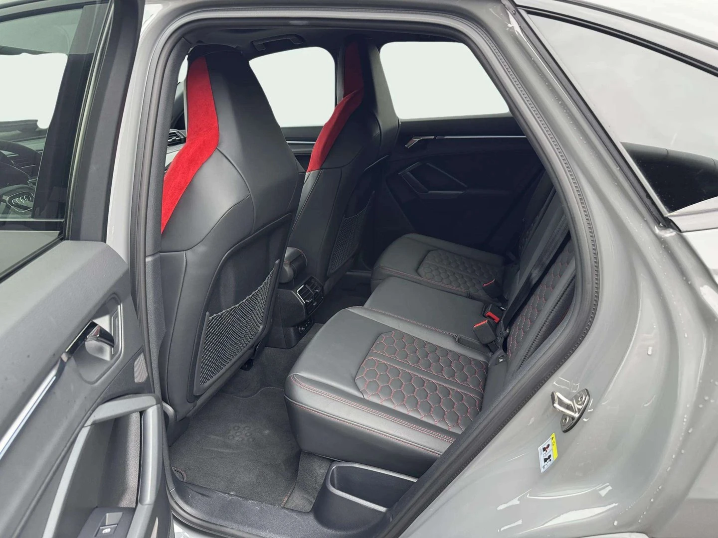 Audi RSQ3, снимка 16 - Автомобили и джипове - 56111679