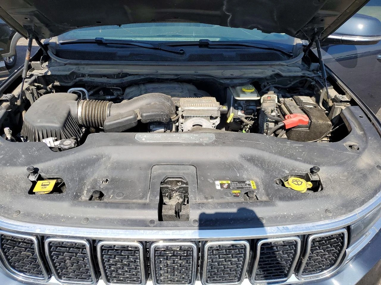 Jeep Grand Wagoneer 5.7l Wagoneer Series I, снимка 11 - Автомобили и джипове - 55877647