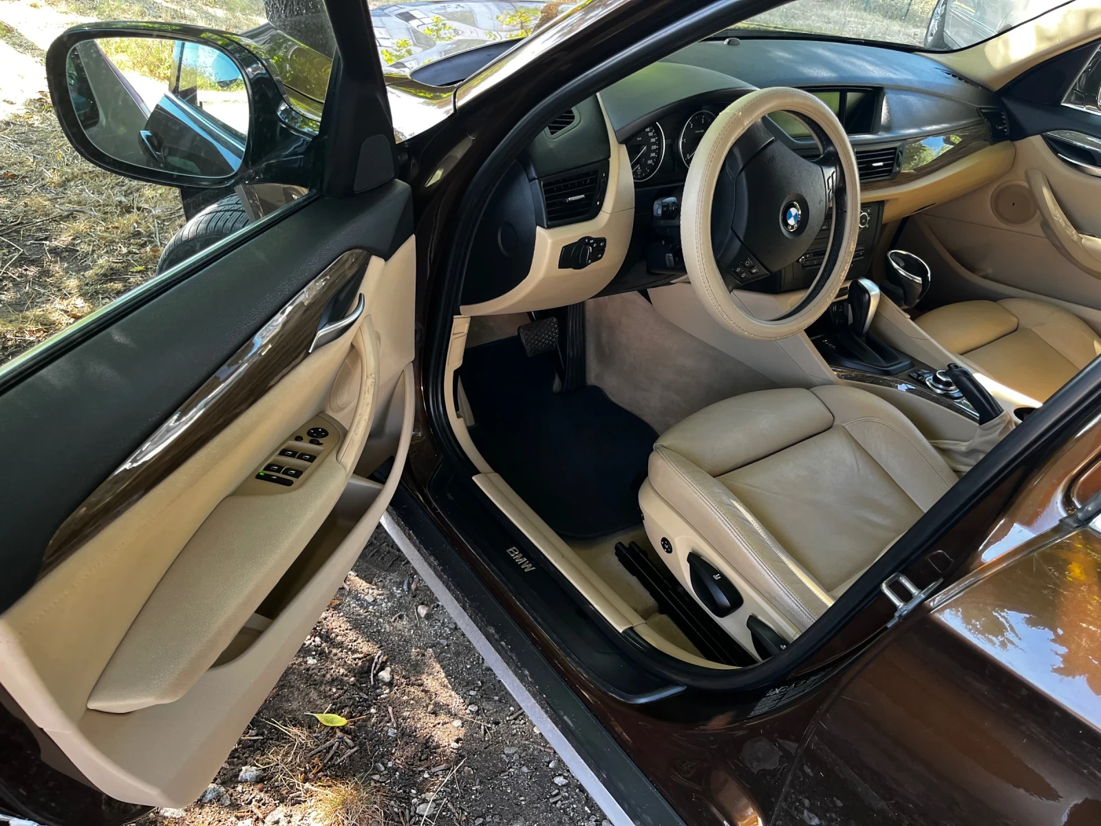 BMW X1 2.3d, снимка 10 - Автомобили и джипове - 56060721