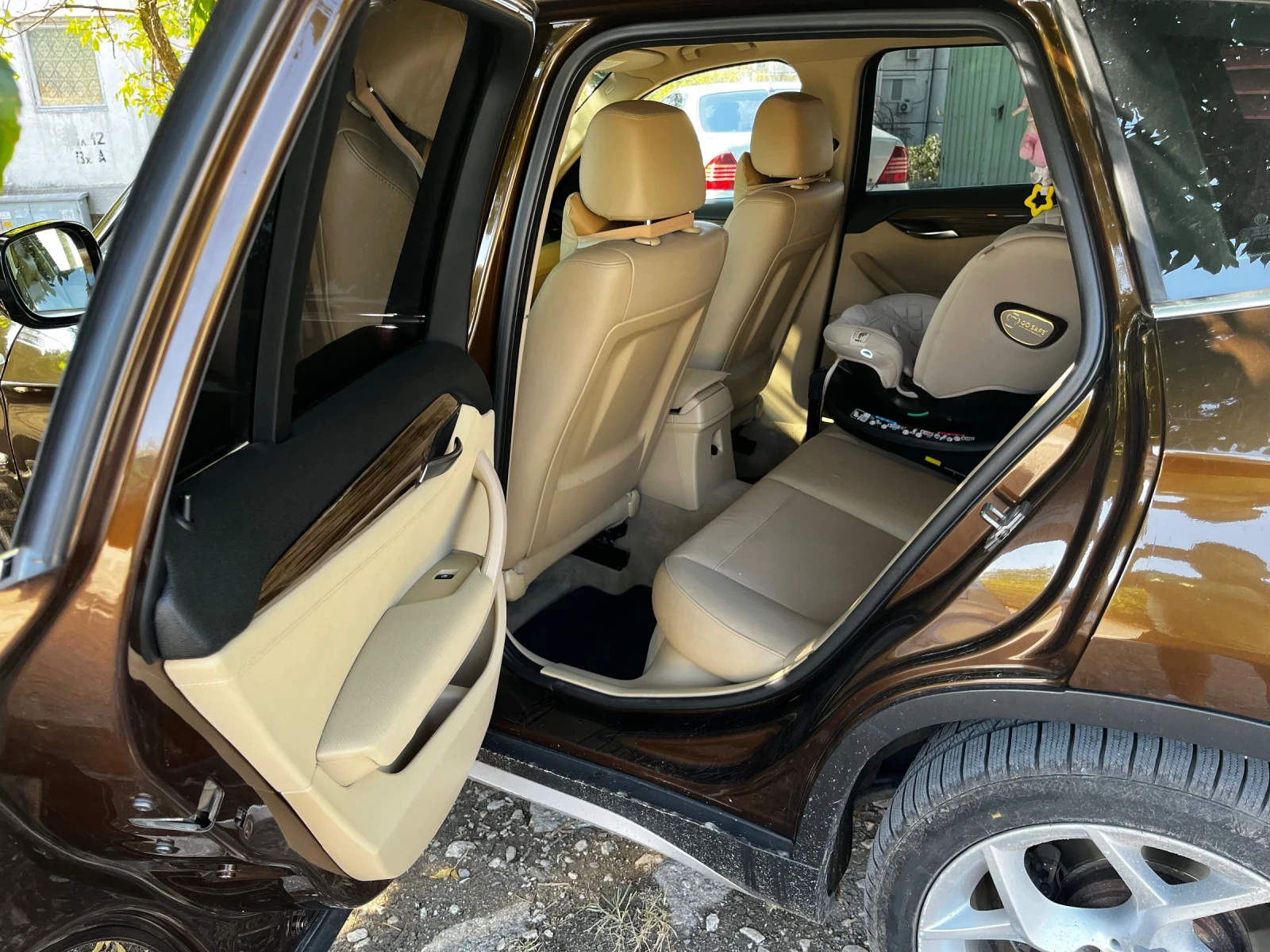 BMW X1 2.3d, снимка 12 - Автомобили и джипове - 56060721