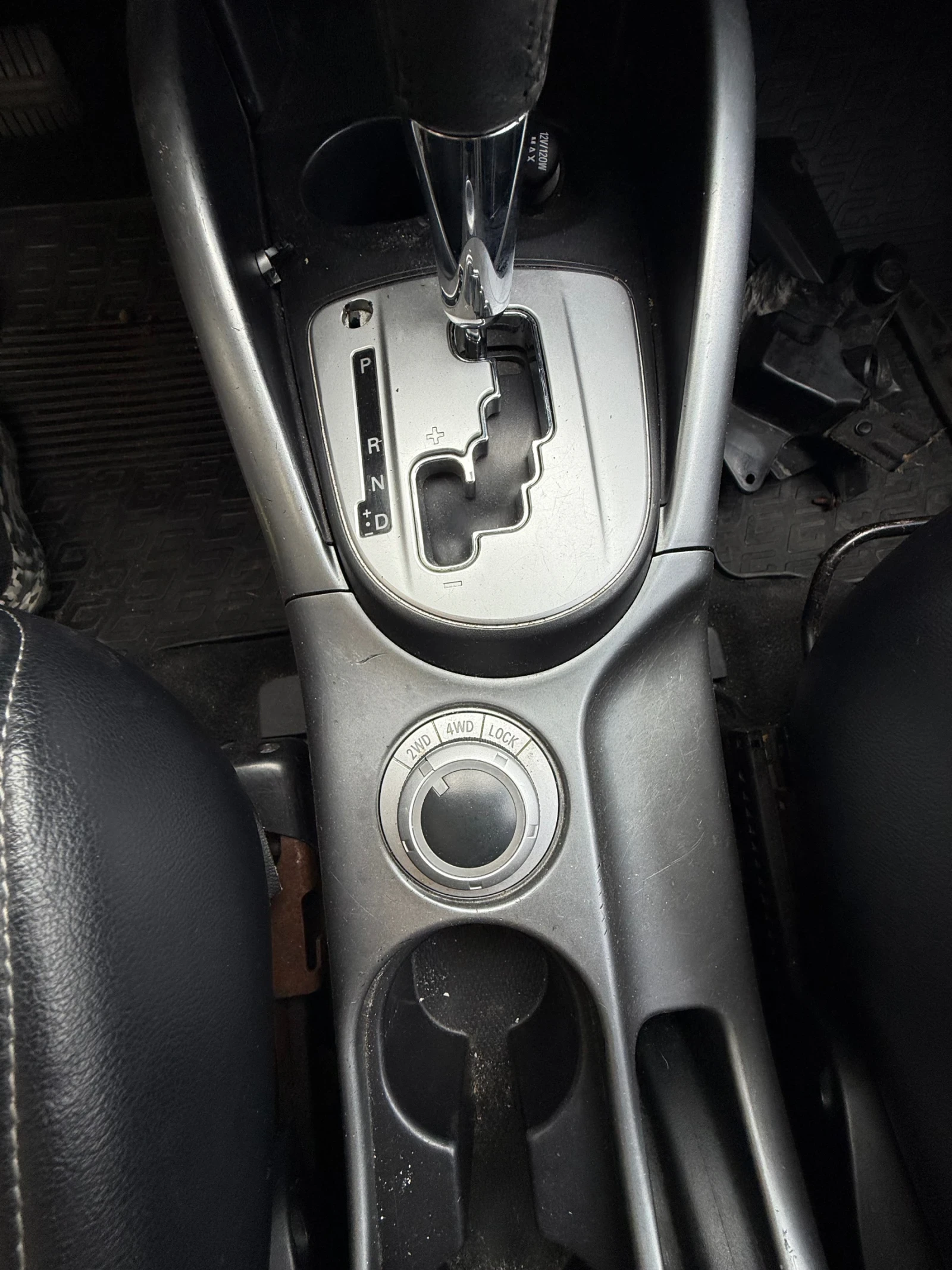 Citroen C-Crosser 2, 4 автомат outlander , снимка 7 - Автомобили и джипове - 56554113