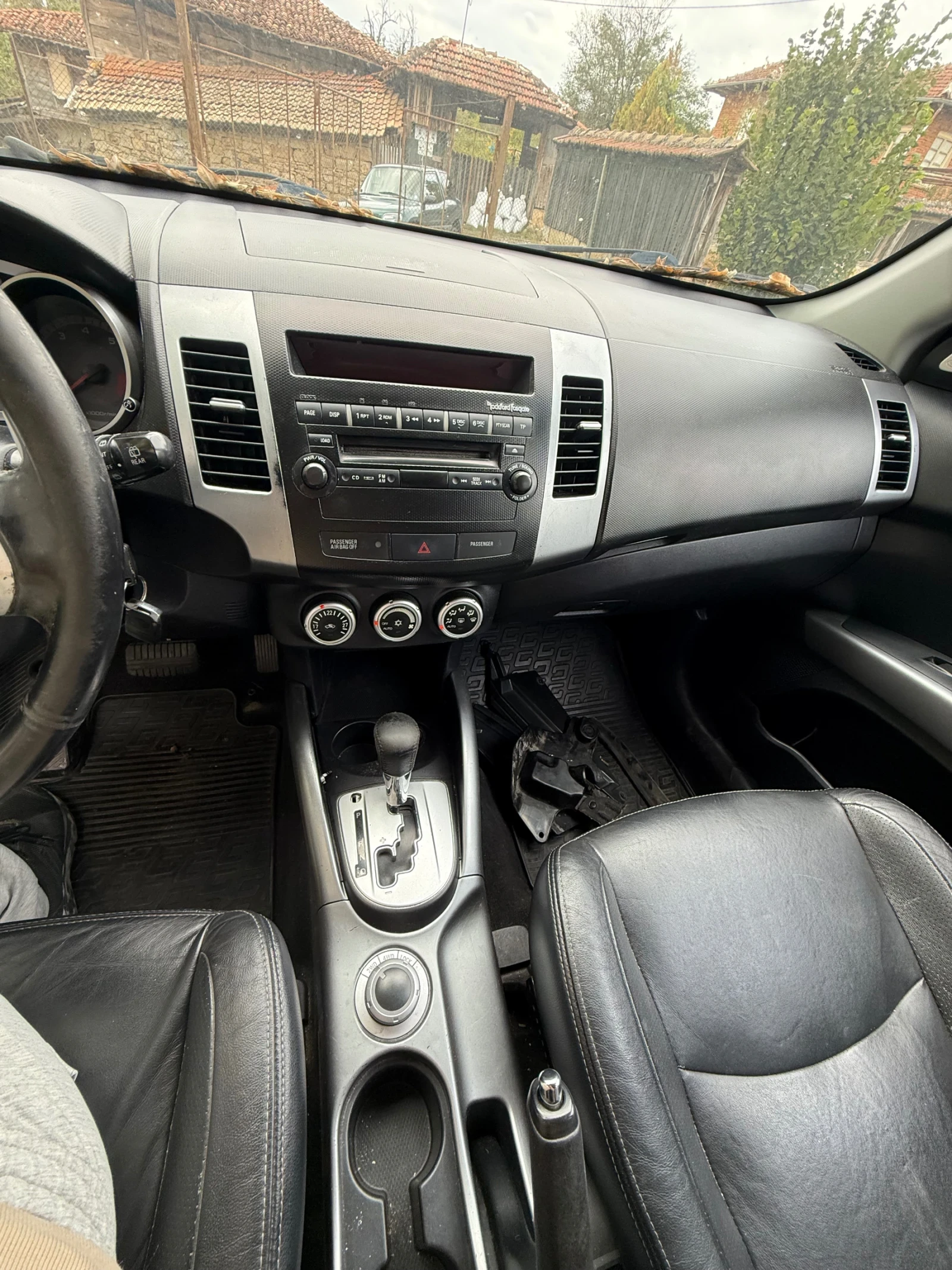 Citroen C-Crosser 2, 4 автомат outlander , снимка 9 - Автомобили и джипове - 56554113