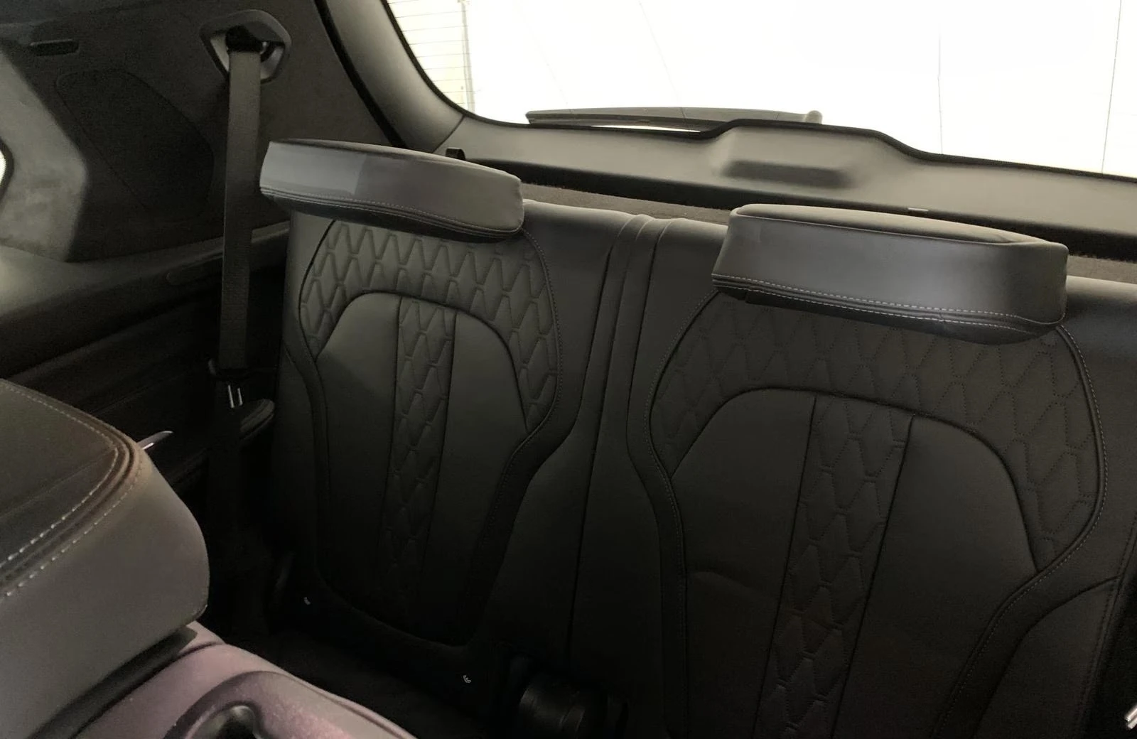 BMW X7 M60i/M SPORT PRO/7 SEATS/B&W/SKY LOUNGE/360/HUD/ | Mobile.bg � ����������� 15