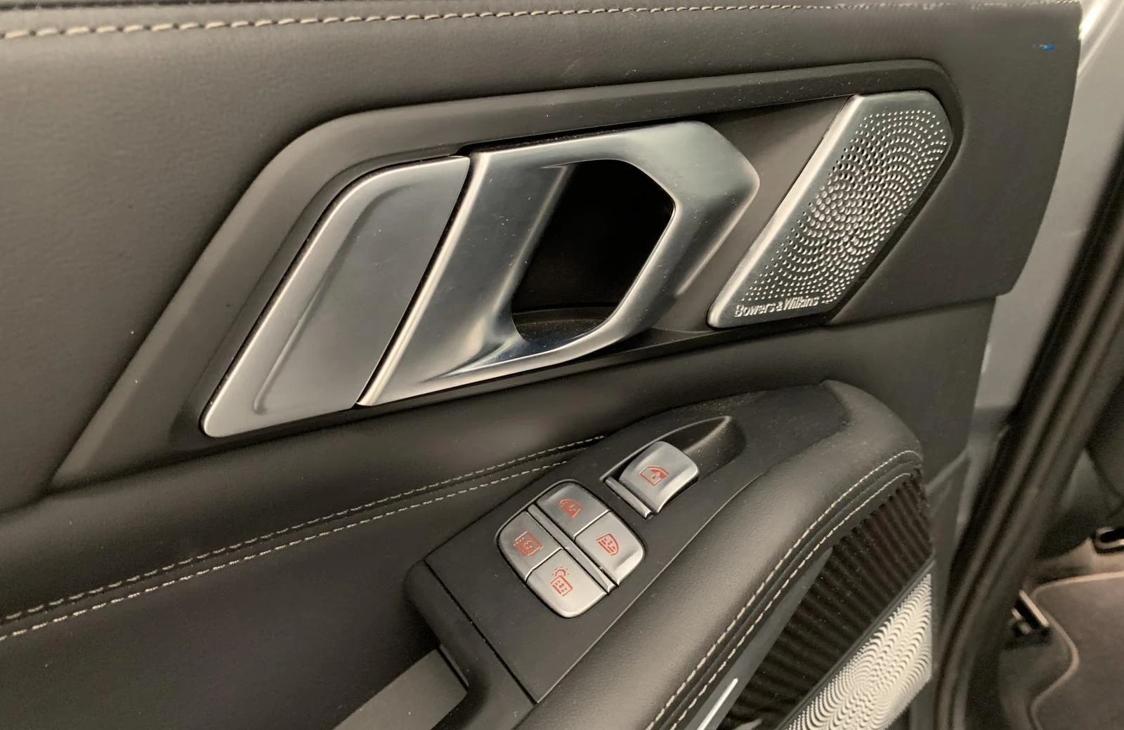 BMW X7 M60i/M SPORT PRO/7 SEATS/B&W/SKY LOUNGE/360/HUD/ | Mobile.bg � ����������� 12