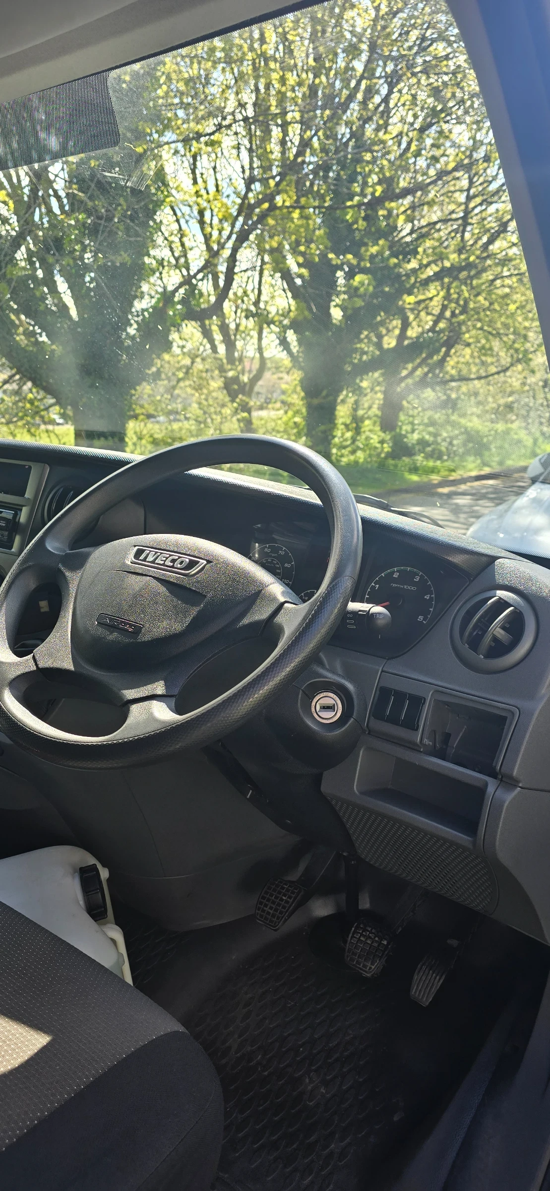 Iveco Daily Климатик, ел стъкла,  - изображение 9