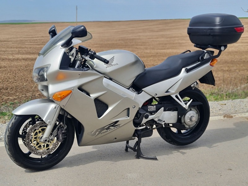 Honda Vfr 800, снимка 4 - Мотоциклети и мототехника - 44970905