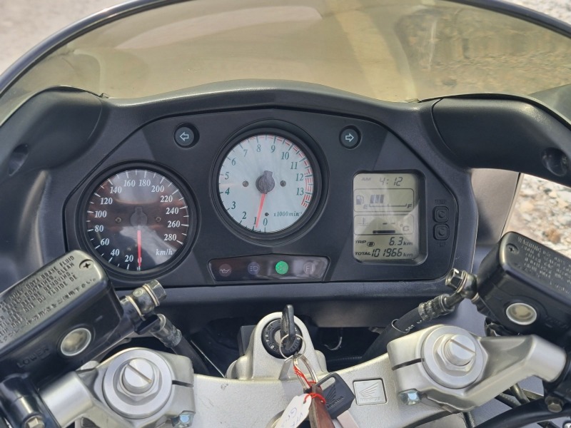 Honda Vfr 800, снимка 12 - Мотоциклети и мототехника - 44970905