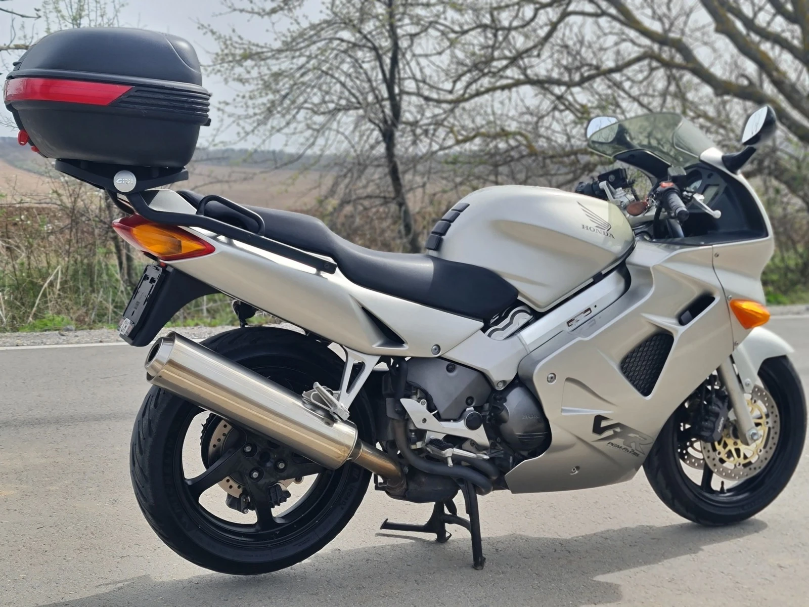 Honda Vfr 800 - изображение 8