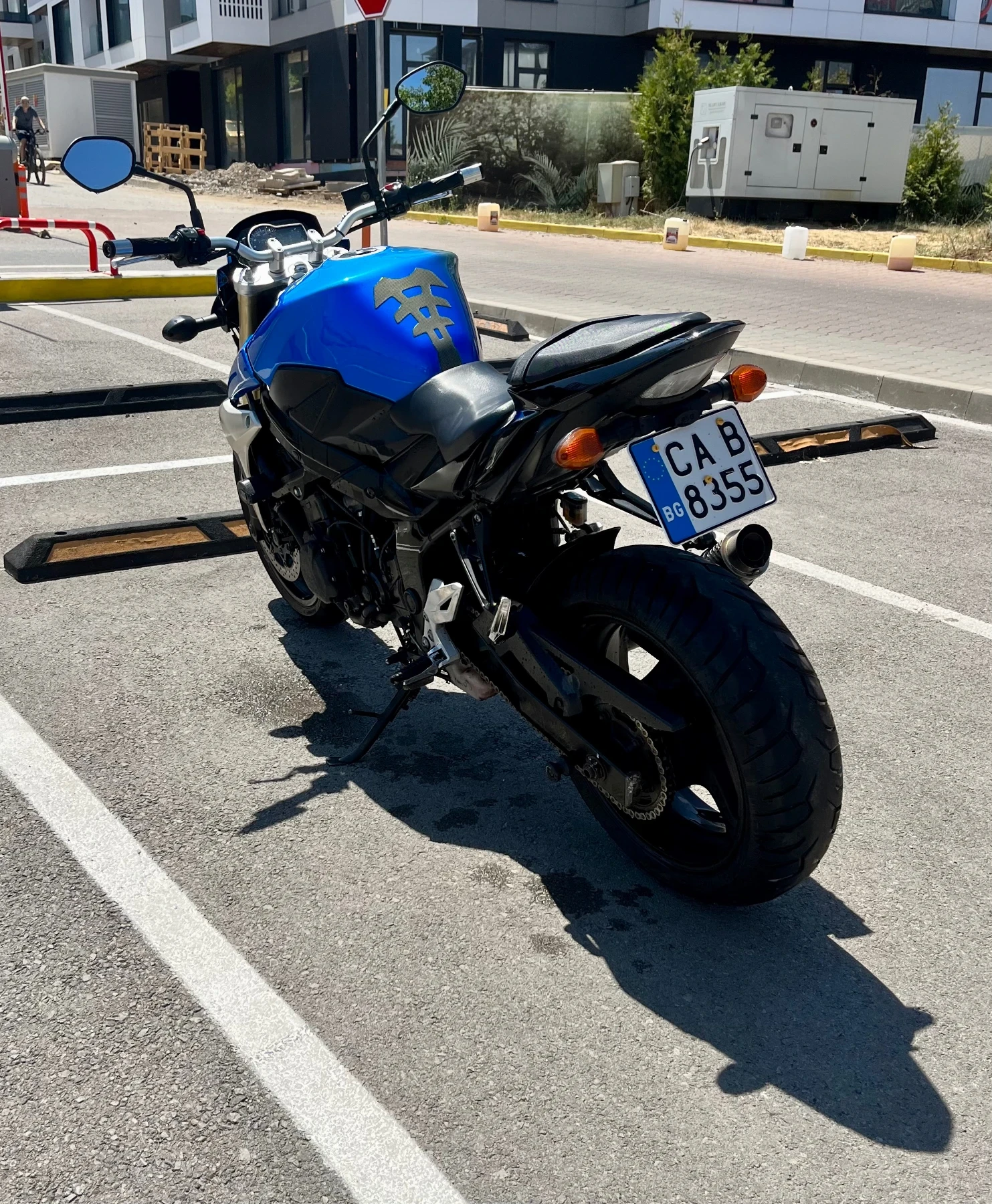 Suzuki Gsr 750 - изображение 4