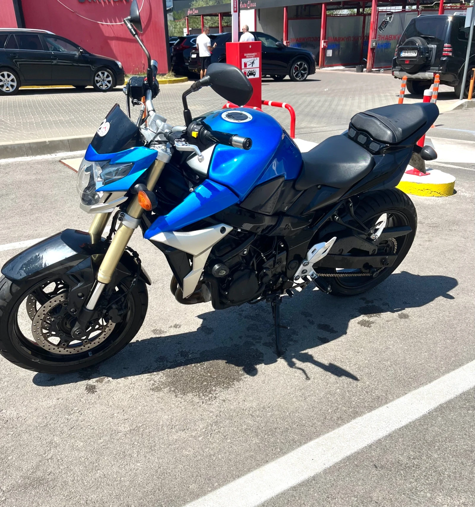 Suzuki Gsr 750 - изображение 3