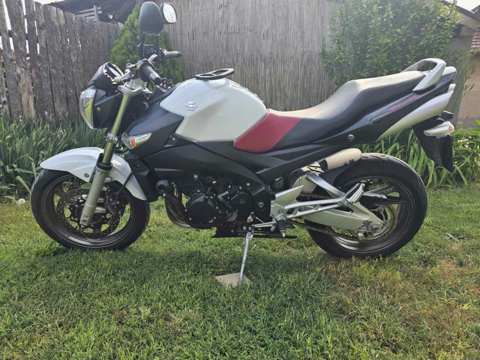 Suzuki Gsr  - изображение 3
