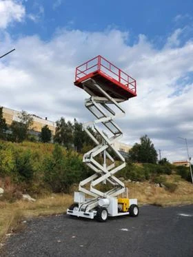 Автовишка Друга марка Holland Lift A151 D/EV  Hybrid, снимка 6