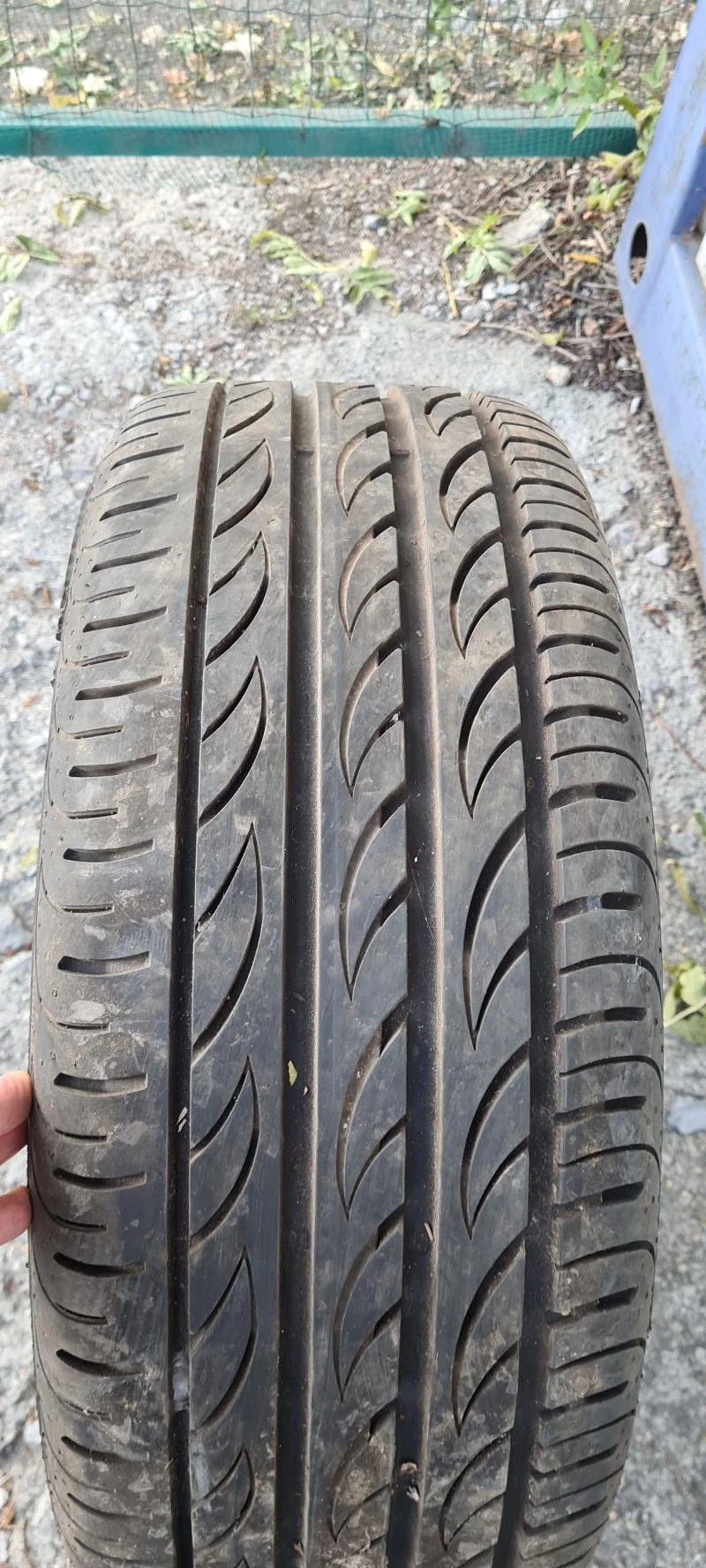 Гуми с джанти Minerva 225/40R19, снимка 4 - Гуми и джанти - 31738804