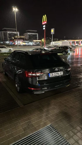 Skoda Superb III Sport Line DSG 2.0 TDI LED Navi Комби, снимка 4