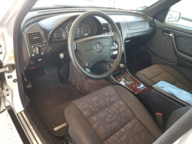 Mercedes-Benz C 180 БЕНЗИН/АВТОМАТИК/ЛЮК/КЛИМАТИК/ПОДГРЕВ СЕДАЛКИ, снимка 9