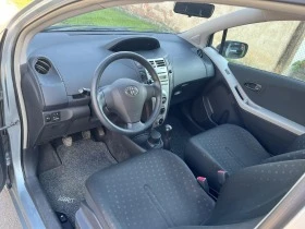 Toyota Yaris 1.3 vvt-i, снимка 9