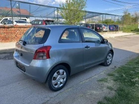 Toyota Yaris 1.3 vvt-i, снимка 5