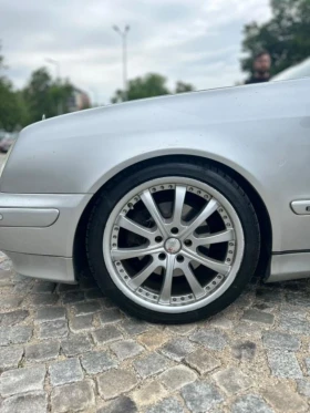 Обява за продажба на Mercedes-Benz 320 Mercedes-Benz CLK 320 V6 ~2 500 EUR - изображение 3