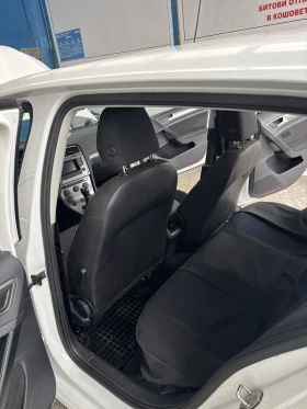 VW Golf - 8300 € / 16233.39 лв. - 68218997 5