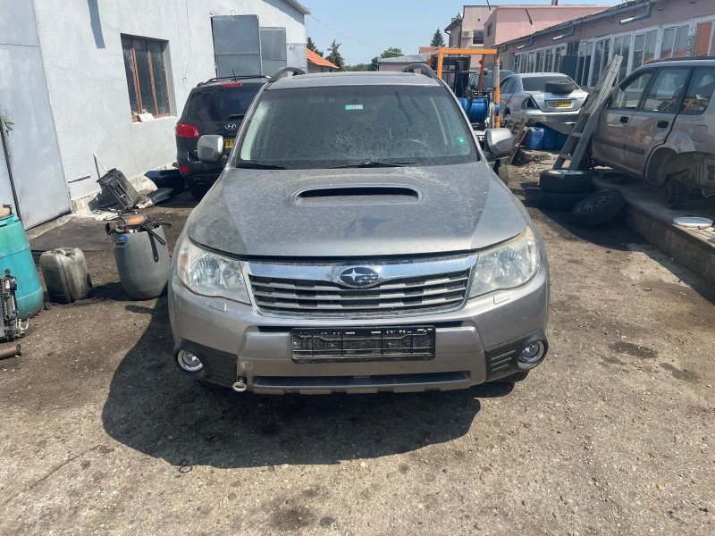 Subaru Forester 2.0D 147кс. 4х4, снимка 1 - Автомобили и джипове - 41884742