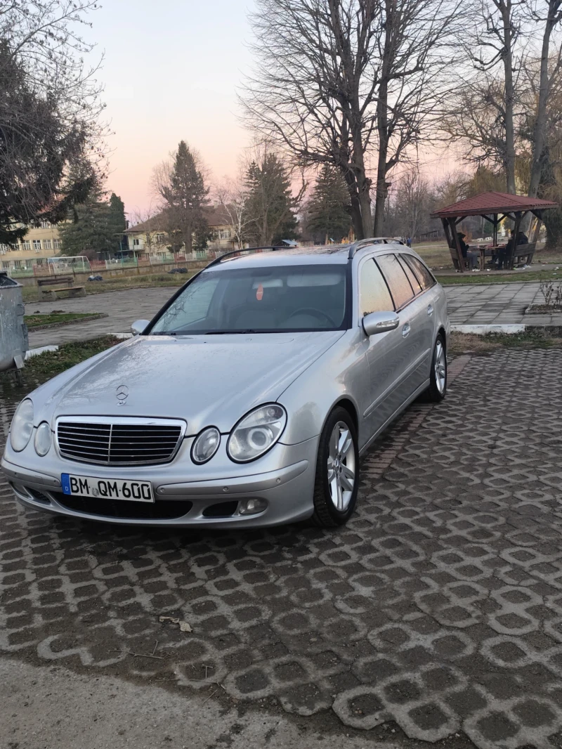 Mercedes-Benz E 220, снимка 3 - Автомобили и джипове - 48522510