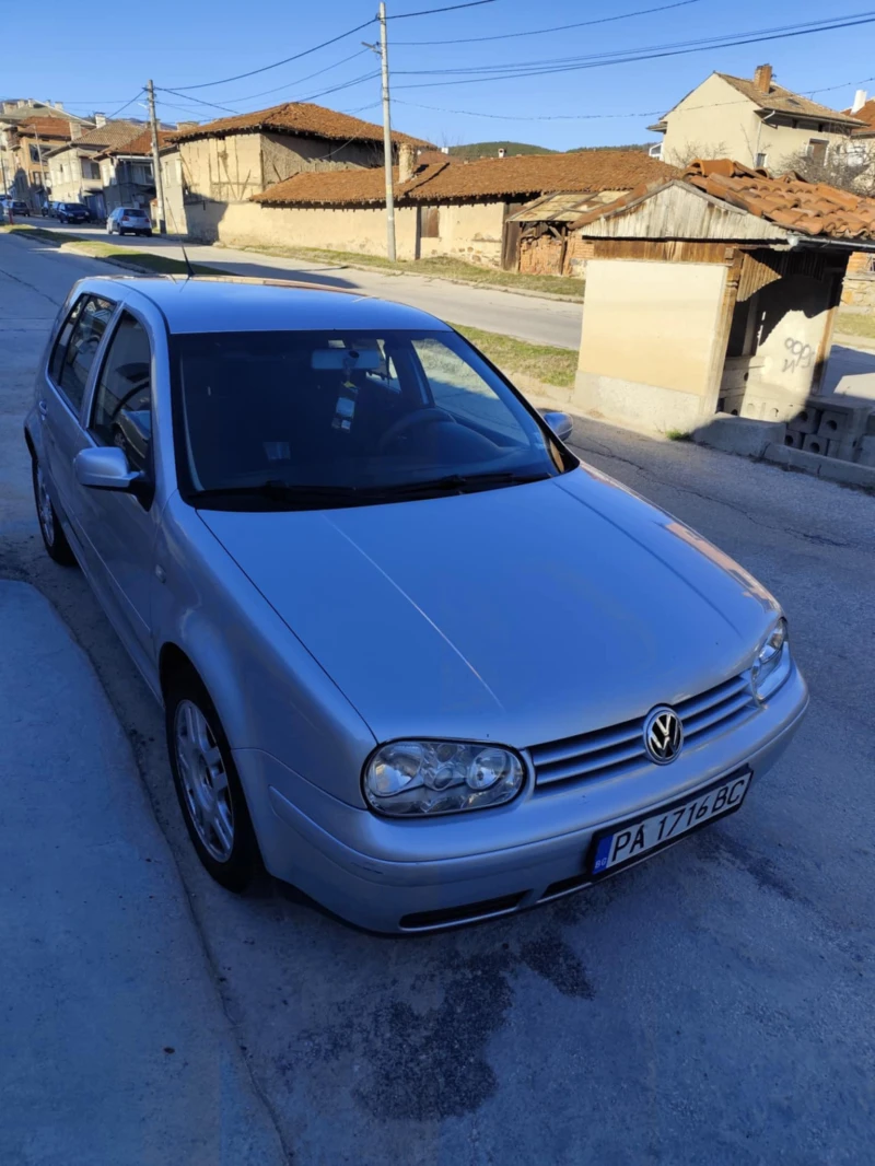 VW Golf 1.6, снимка 3 - Автомобили и джипове - 48592959