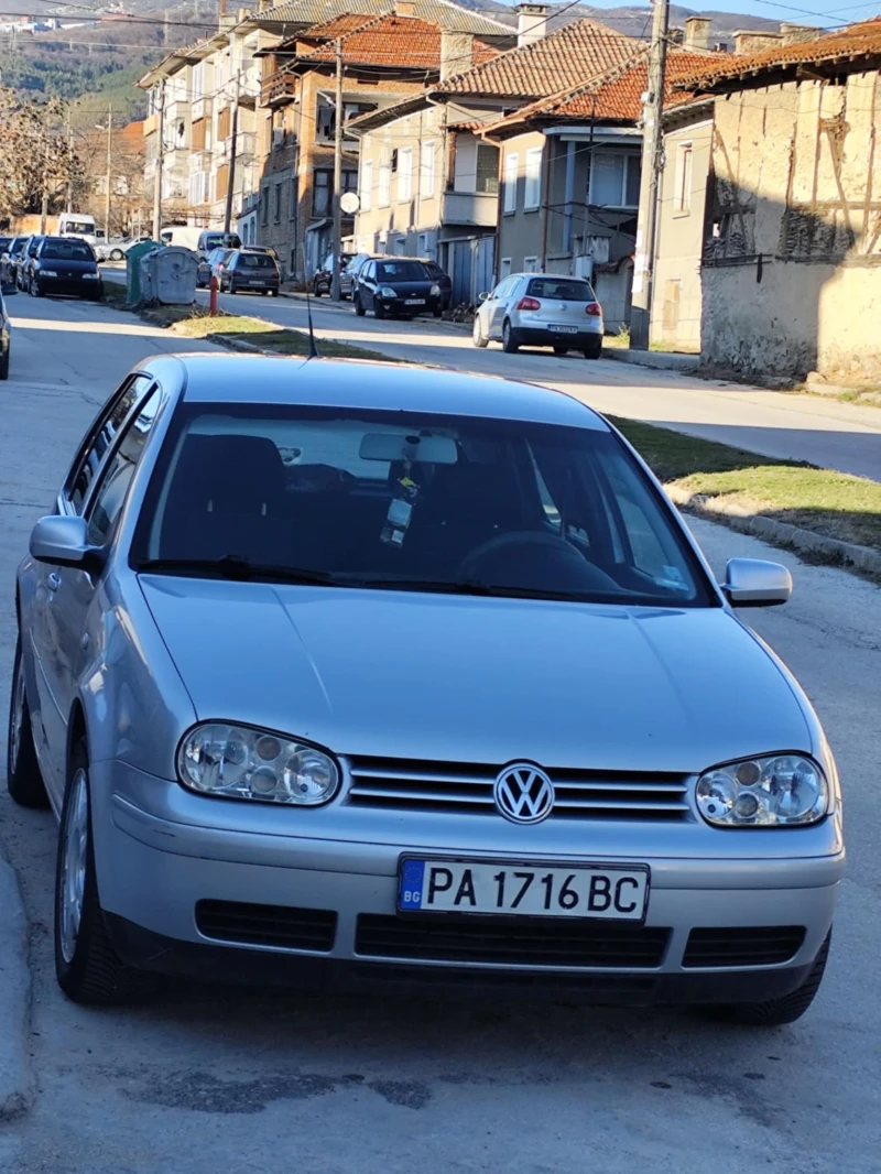 VW Golf 1.6, снимка 1 - Автомобили и джипове - 48592959