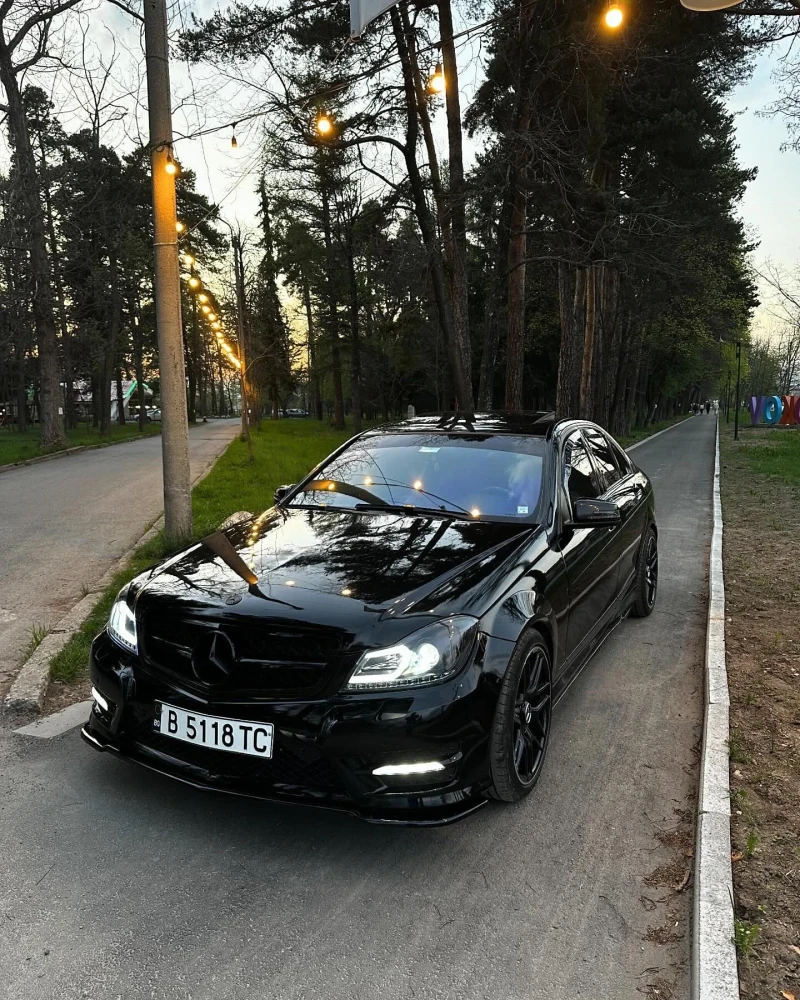 Mercedes-Benz C 300 4 matic, снимка 1 - Автомобили и джипове - 48738607