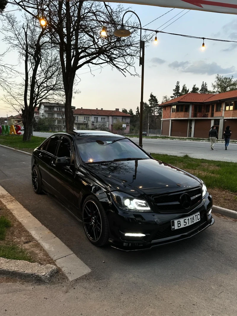 Mercedes-Benz C 300 4 matic, снимка 5 - Автомобили и джипове - 48738607