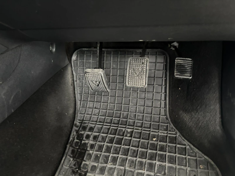 VW Golf, снимка 14 - Автомобили и джипове - 53035869