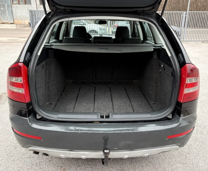 Skoda Octavia Scout, 4X4, BMM, 140hp, снимка 8 - Автомобили и джипове - 53178917