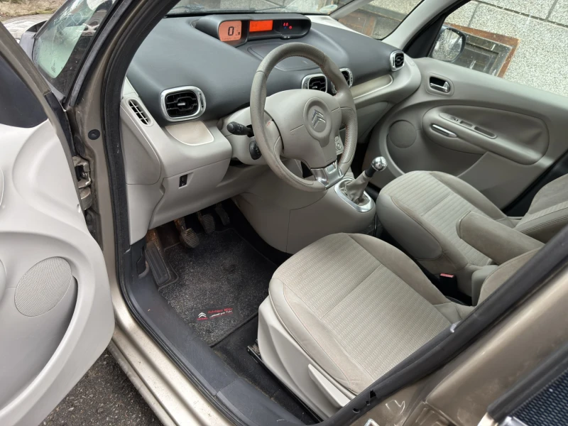 Citroen C3 Picasso, снимка 12 - Автомобили и джипове - 53290814