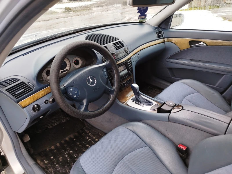 Mercedes-Benz E 220 220cdi-Автоматик, снимка 10 - Автомобили и джипове - 53368655