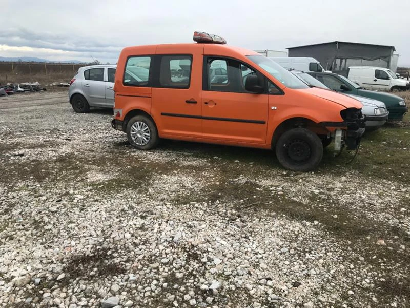 VW Caddy 2.0I МЕТАН, снимка 2 - Автомобили и джипове - 35712517