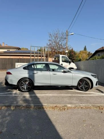 BMW 550 e xDrive M Sport, снимка 4 - Автомобили и джипове - 47918115