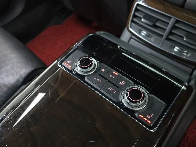 Audi A8 60 TDI QUATTRO D4, снимка 17 - Автомобили и джипове - 54739343