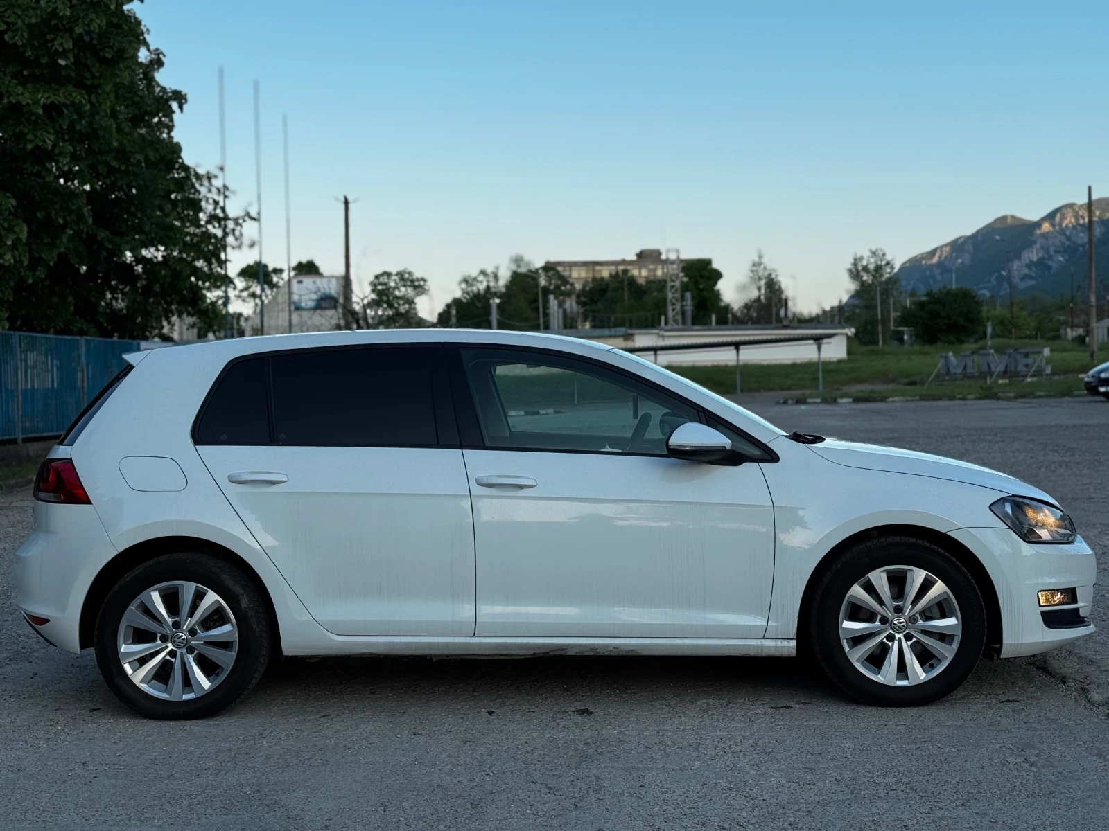 VW Golf 1.6TDI/ИТАЛИЯ - изображение 6