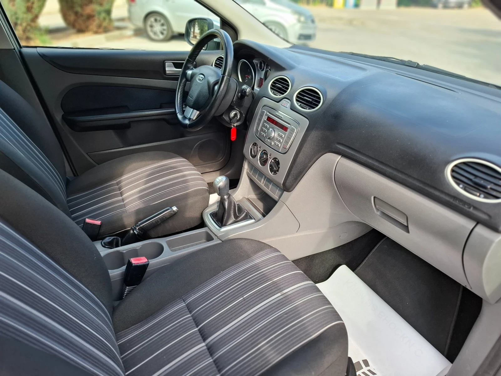 Ford Focus 1.4i 80hp *  * EURO 4 *  | Mobile.bg   14