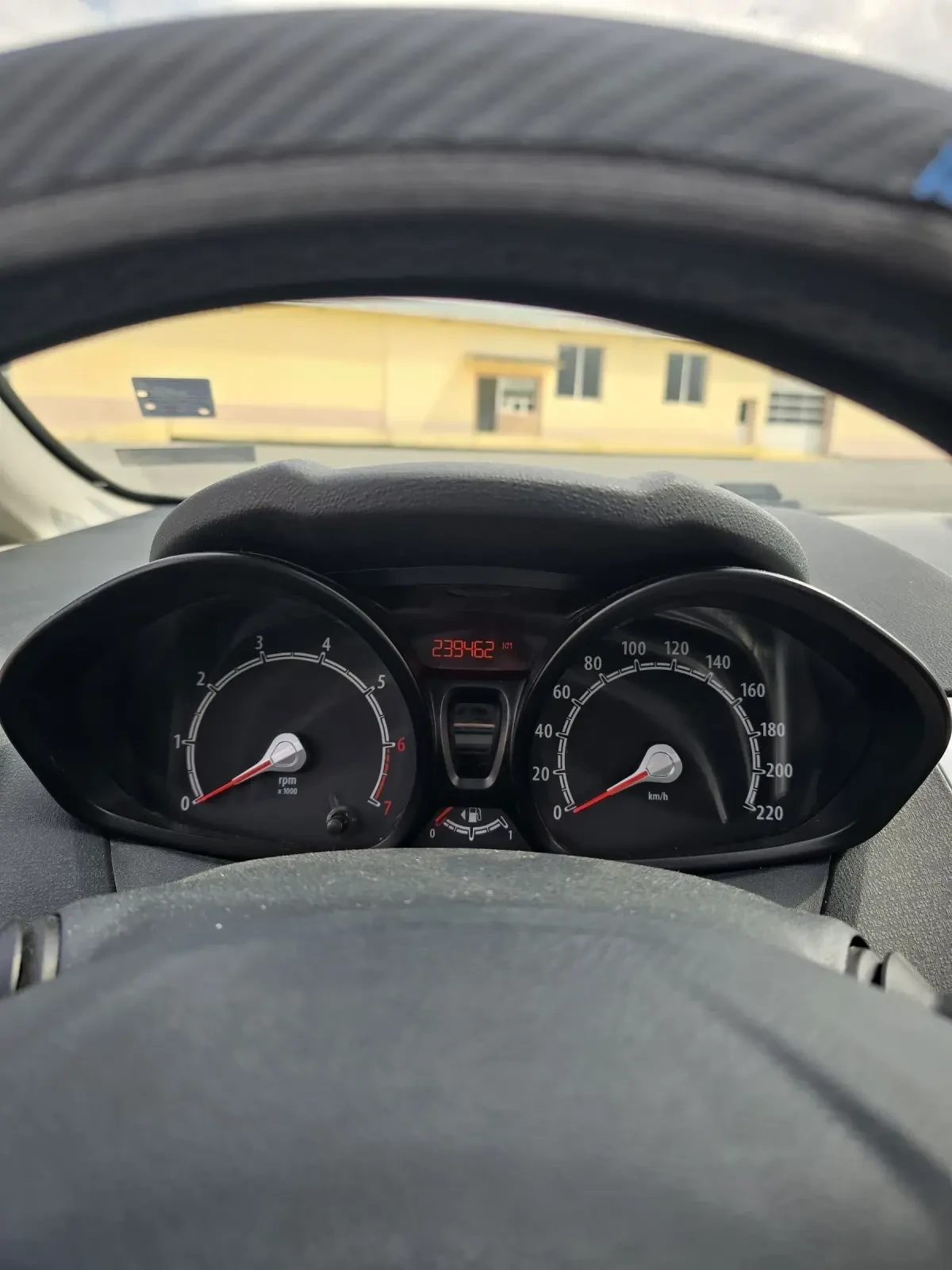 Ford Fiesta  - изображение 8