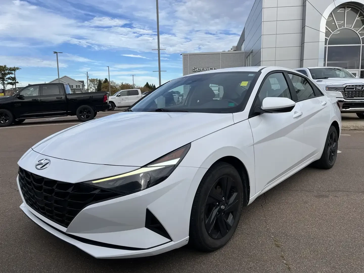 Hyundai Elantra PREFFERED * ПОДГРЕВ СЕДАЛКИ, ВОЛАН * LANE ASSIST - изображение 3