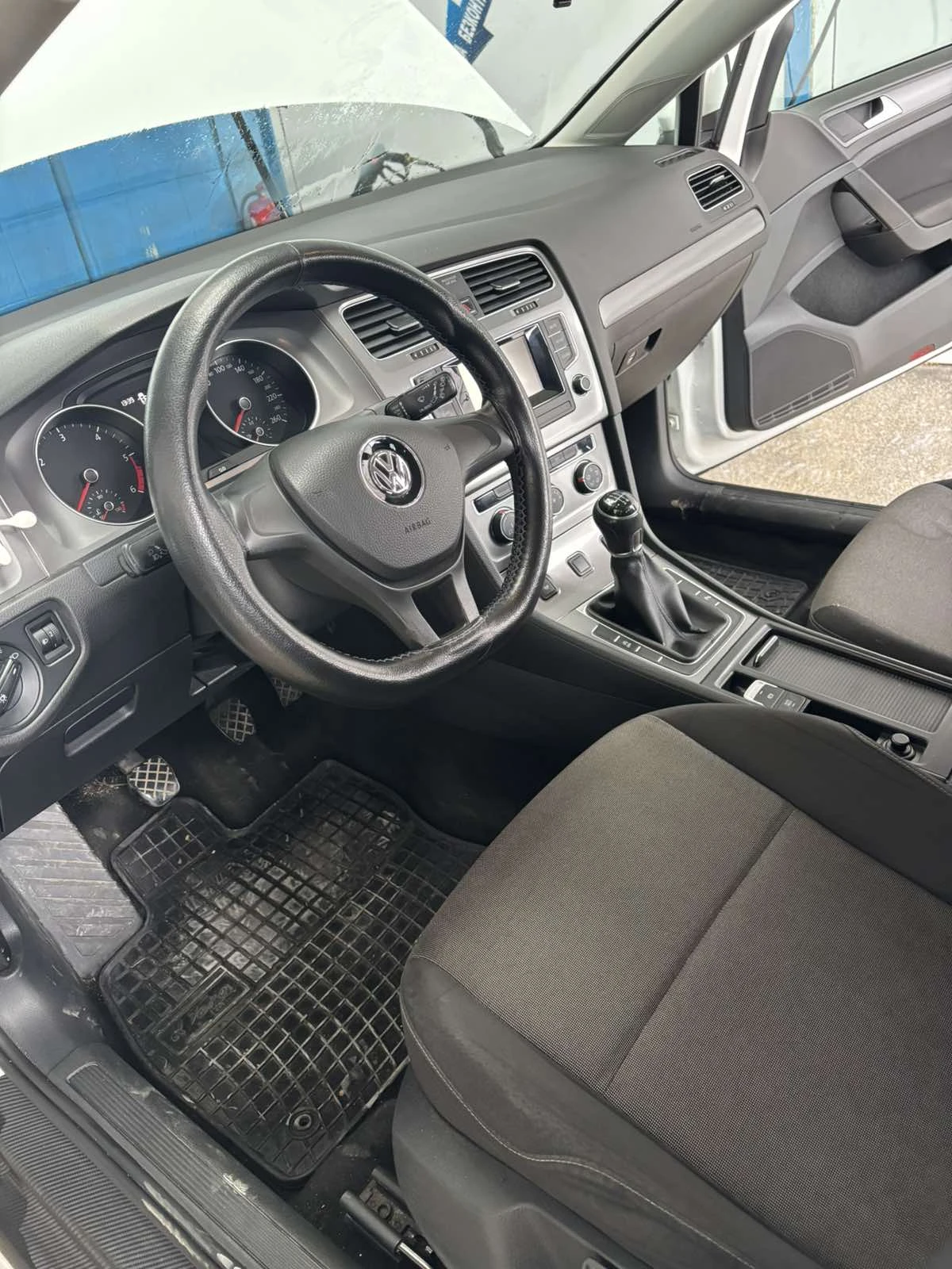 VW Golf  - изображение 9