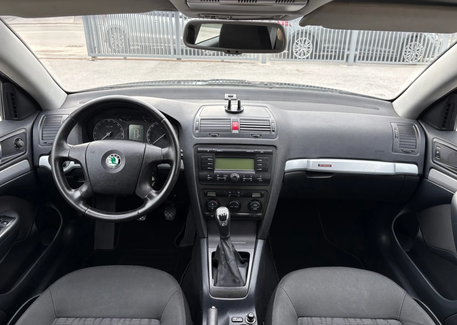 Skoda Octavia Scout, 4X4, BMM, 140hp - изображение 10