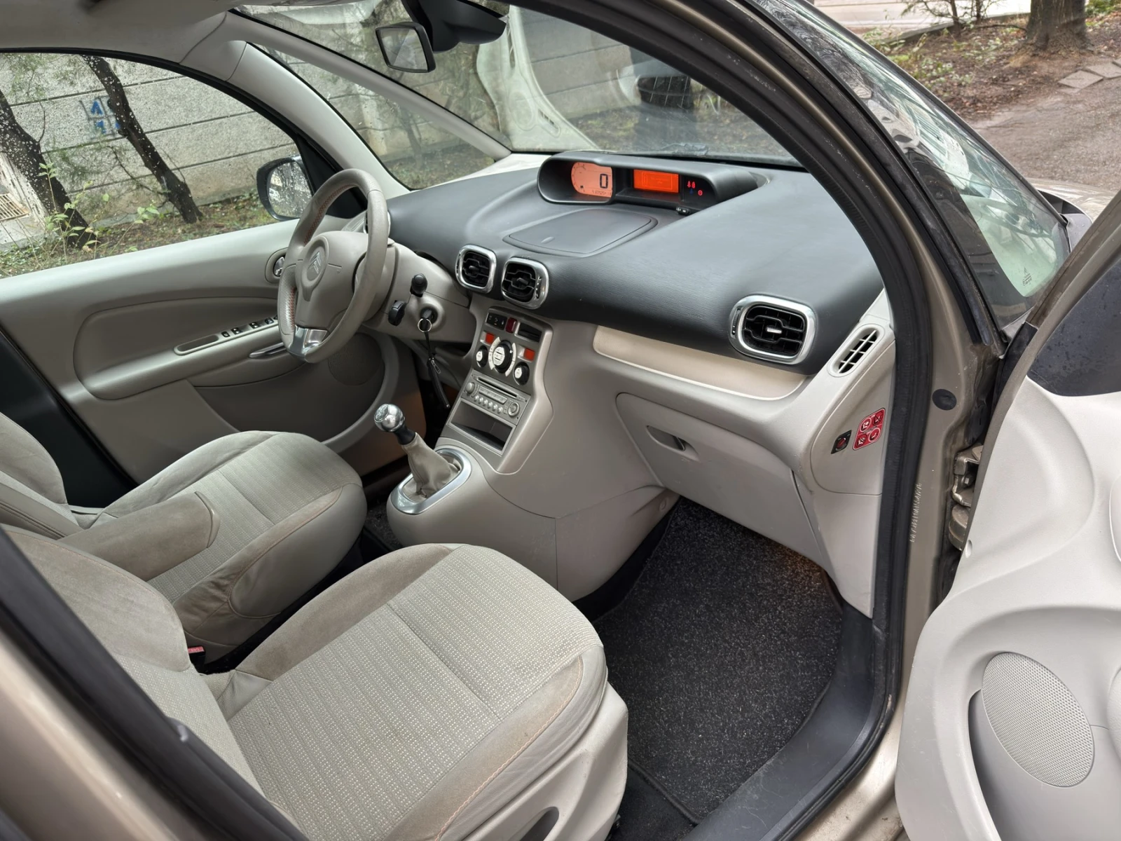 Citroen C3 Picasso  - изображение 8