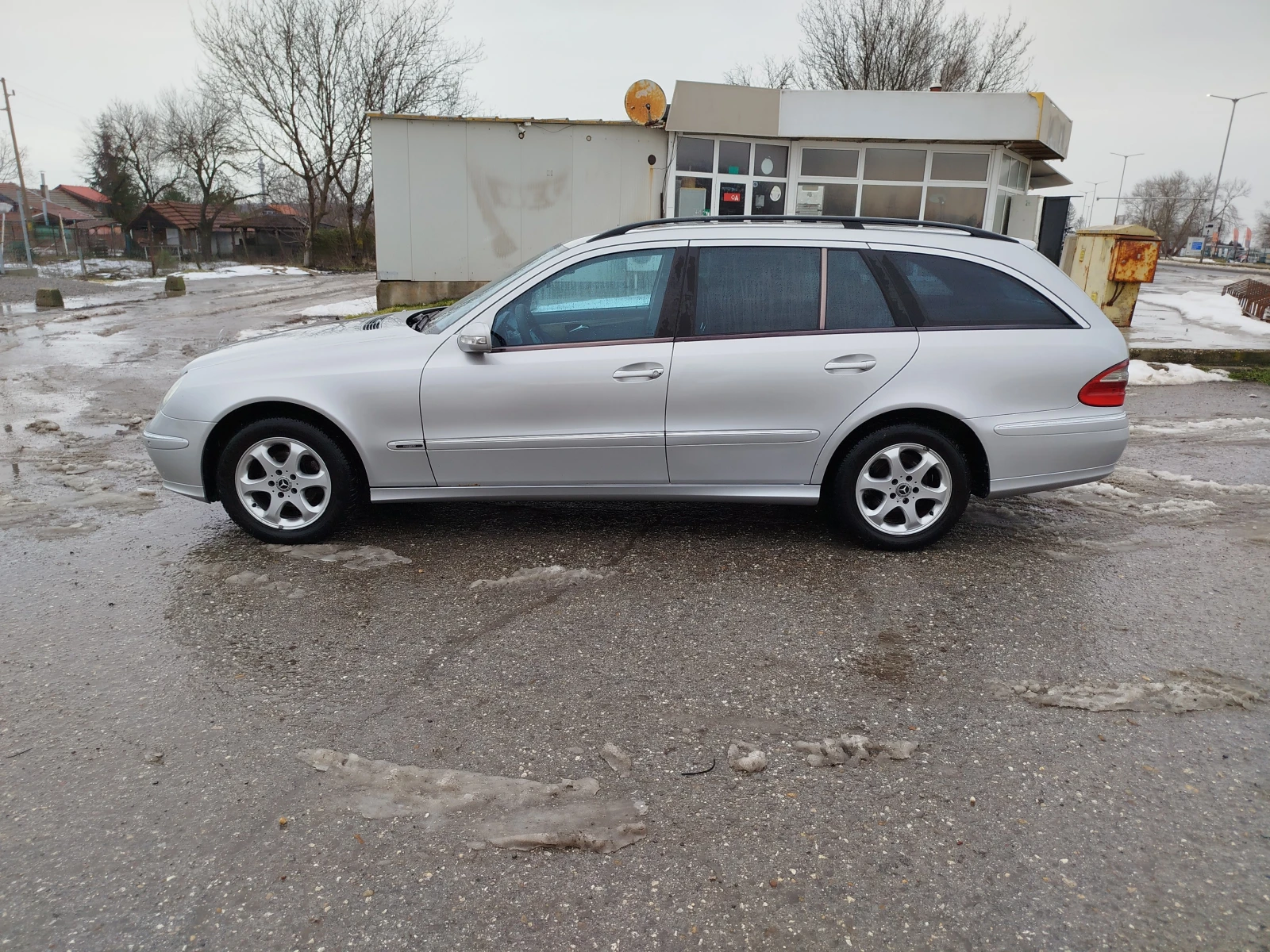 Mercedes-Benz E 220 220cdi-Автоматик - изображение 3