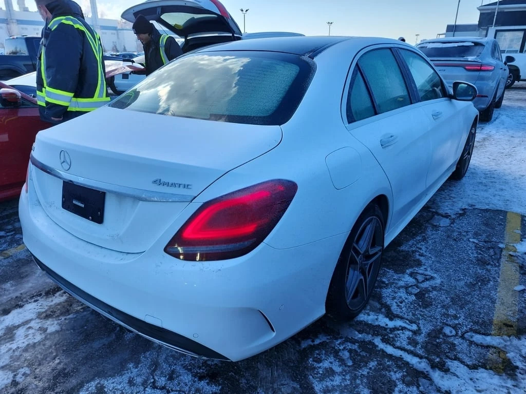 Mercedes-Benz C 300 * CARFAX * ЦЕНА ДО БГ - изображение 3