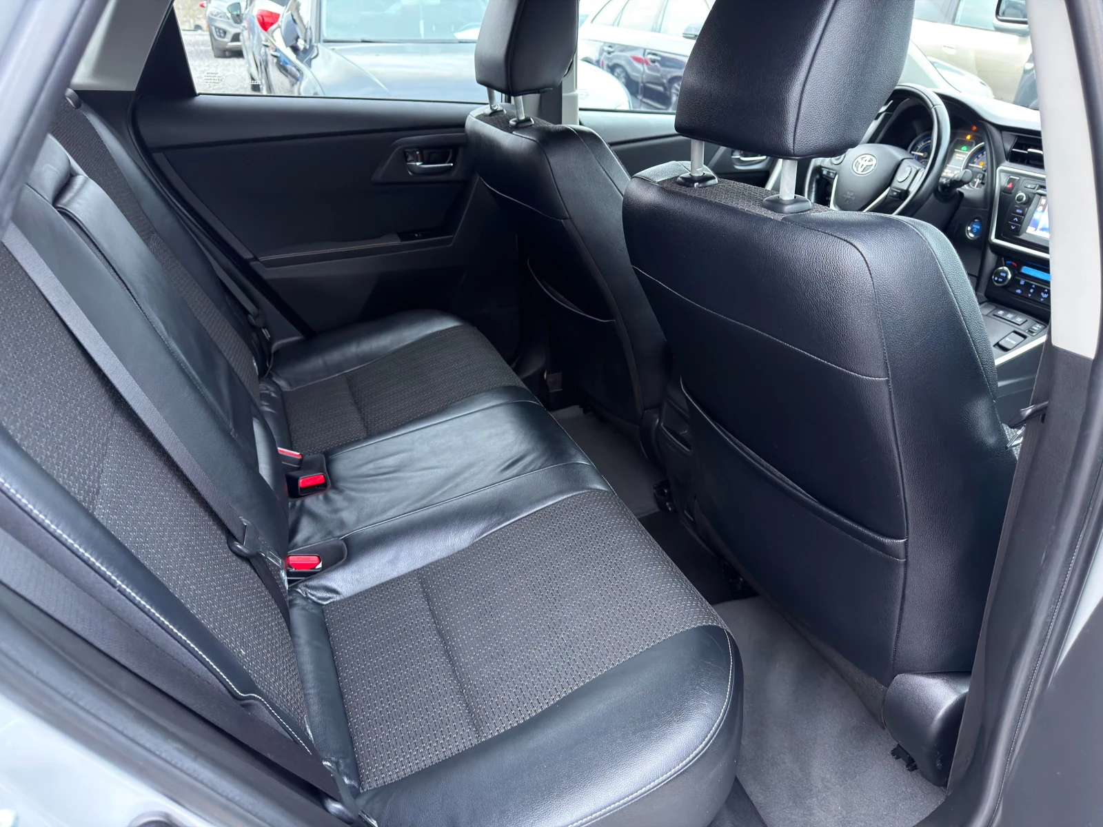Toyota Auris 1.8 Hybrid E5B | Mobile.bg � ����������� 7