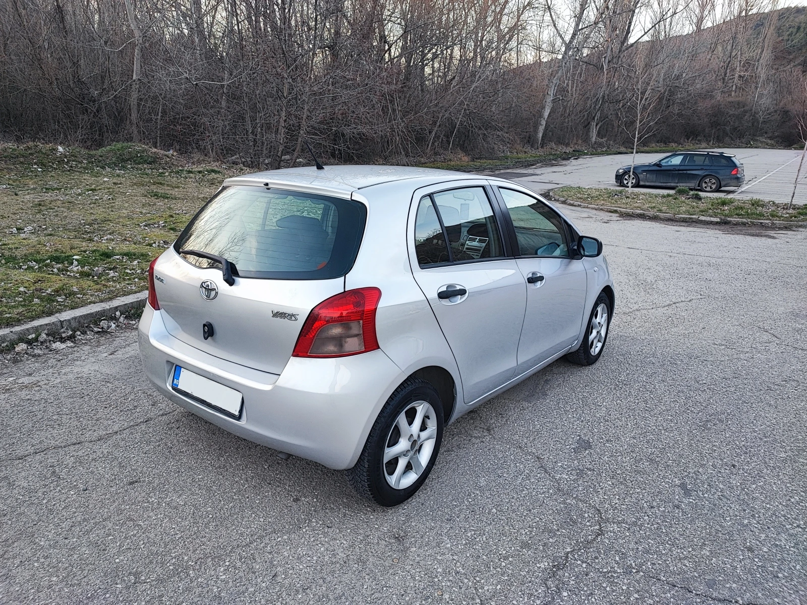 Toyota Yaris, снимка 6 - Автомобили и джипове - 53817987