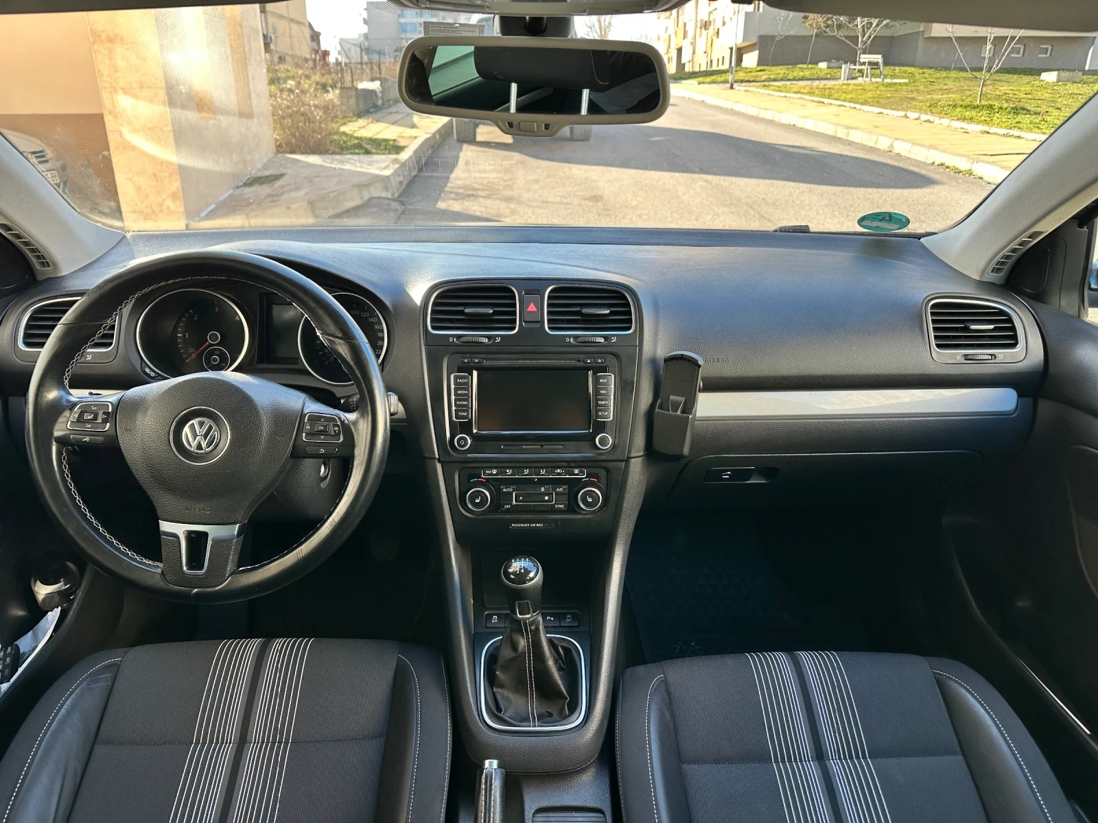 VW Golf, снимка 8 - Автомобили и джипове - 53844317