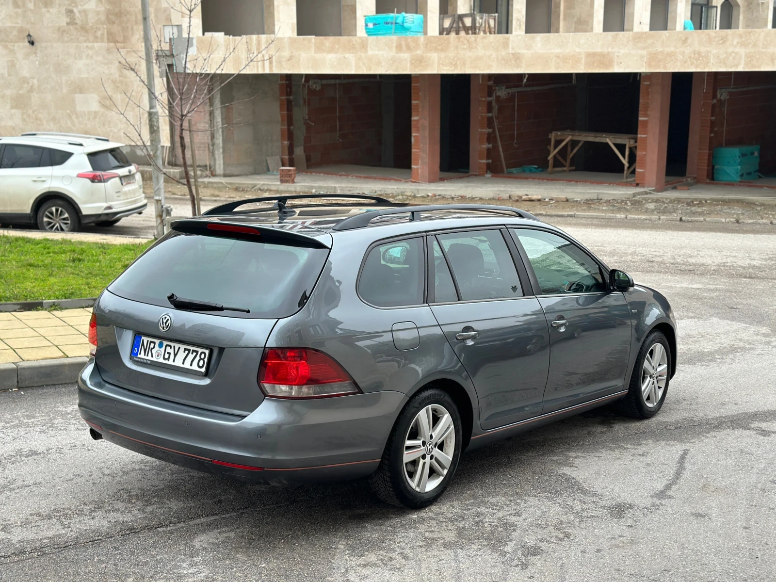 VW Golf, снимка 4 - Автомобили и джипове - 53844317
